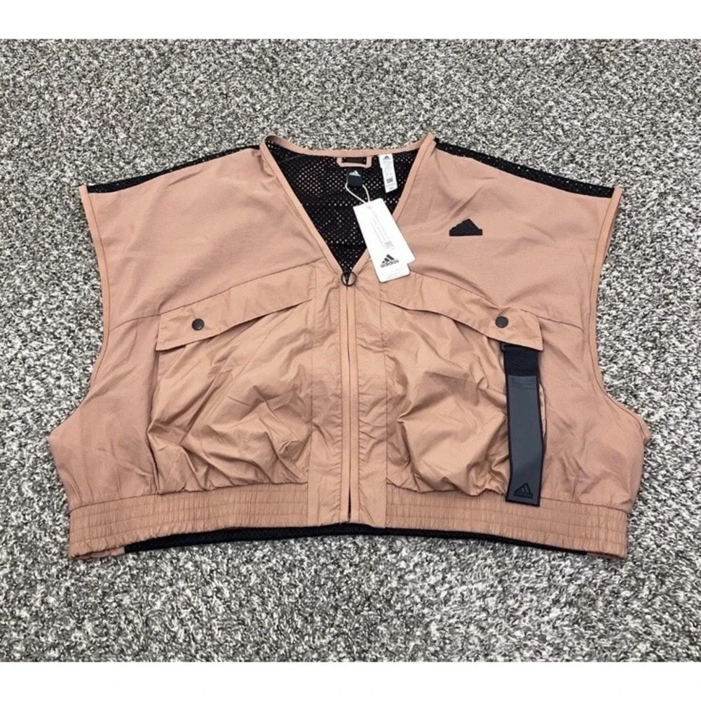 adidas City Escape Premium Vest Clay Strata Loose Fit Mens Size Large IA0014 $80